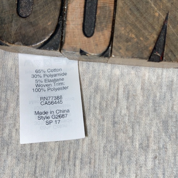 J. CREW Heather Gray With Cream Ruffle Sleeveless Top - Picture 8 of 8